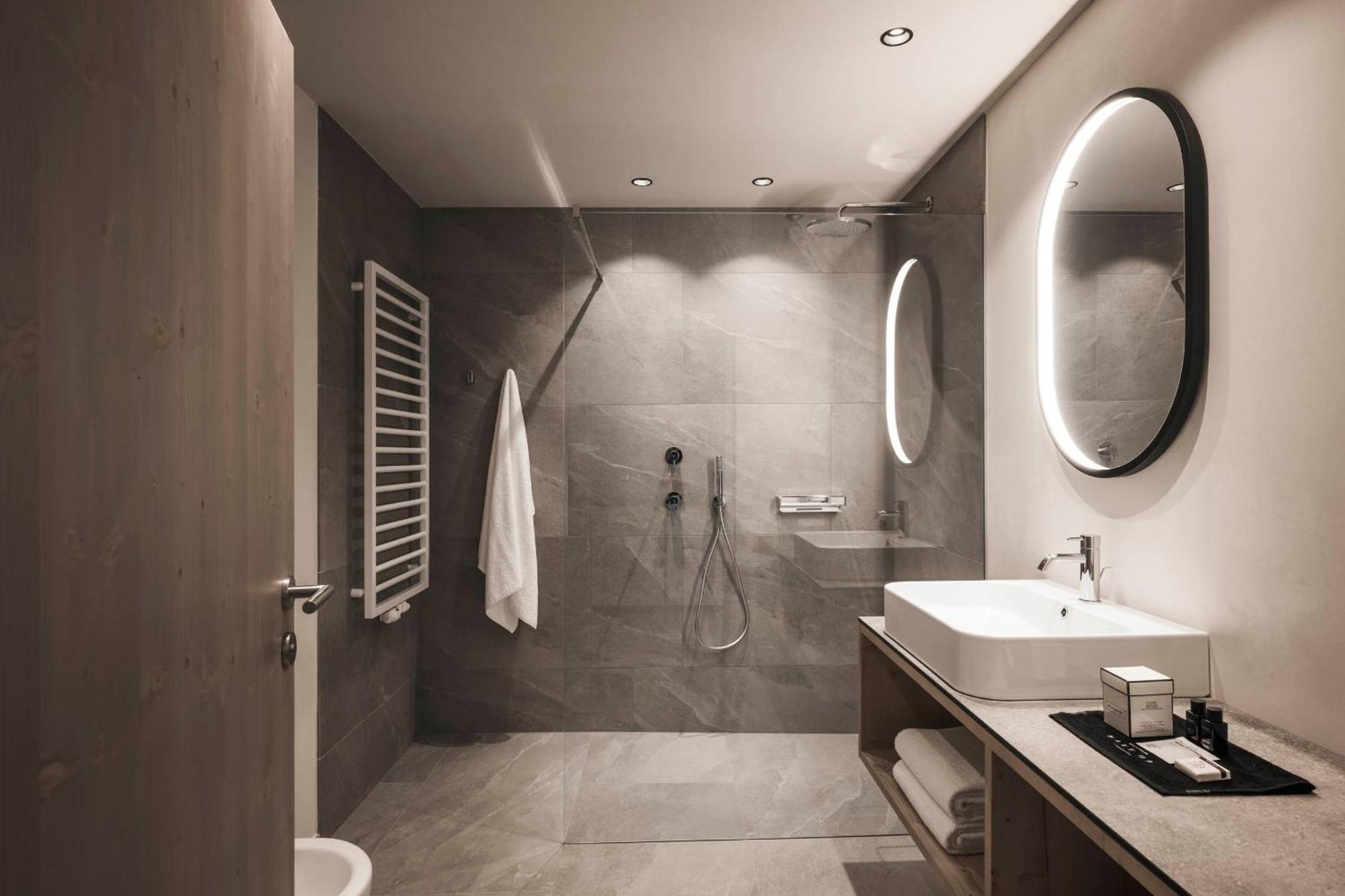 Hofergut Suites & Apartments Riscone Zewnętrze zdjęcie