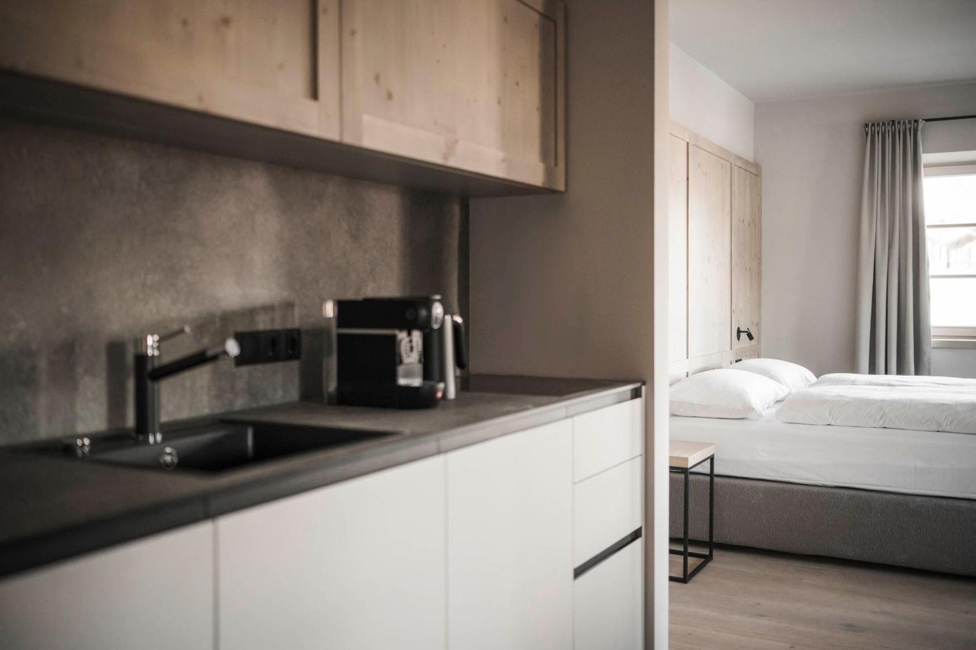 Hofergut Suites & Apartments Riscone Zewnętrze zdjęcie