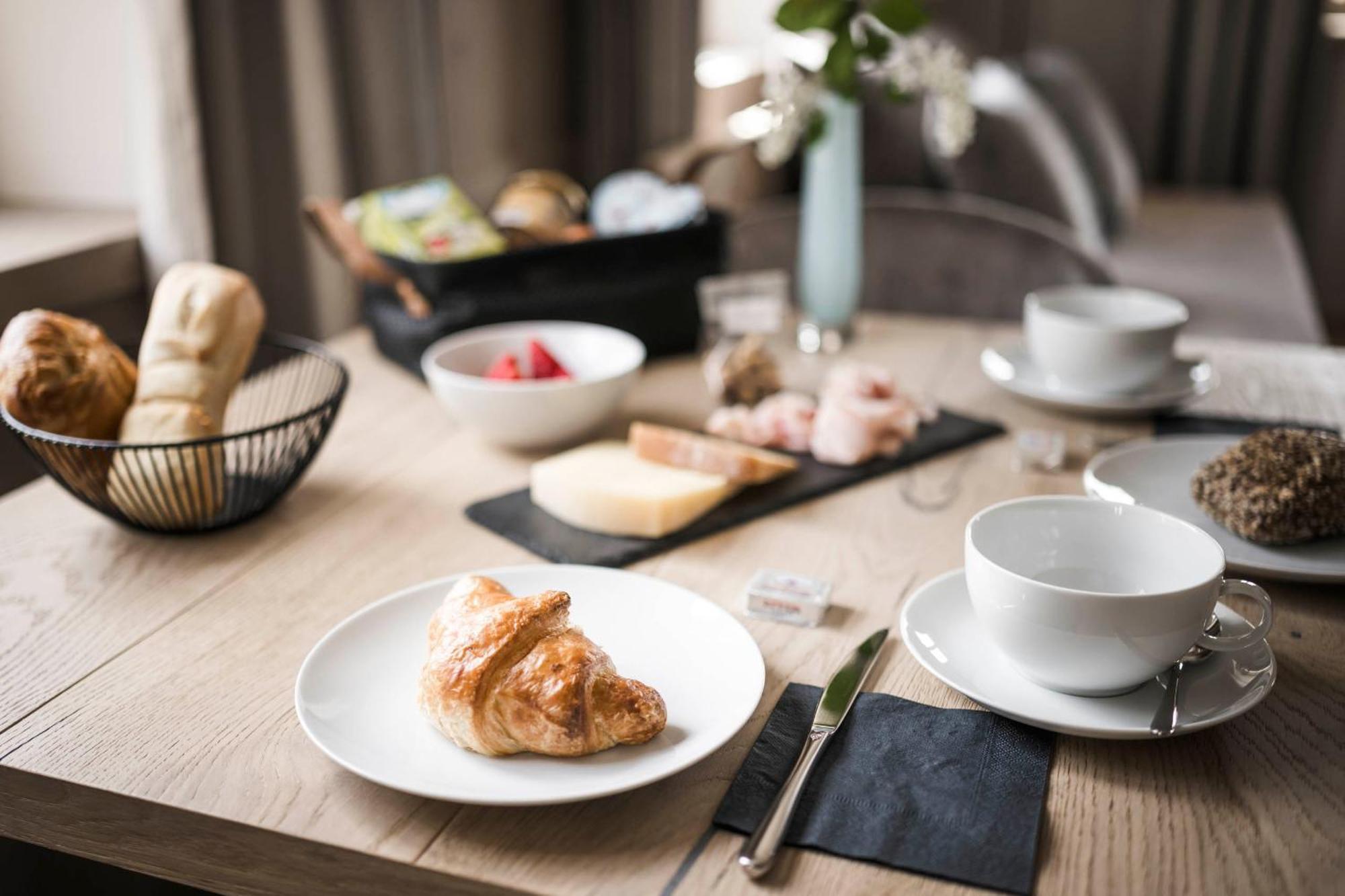 Hofergut Suites & Apartments Riscone Zewnętrze zdjęcie