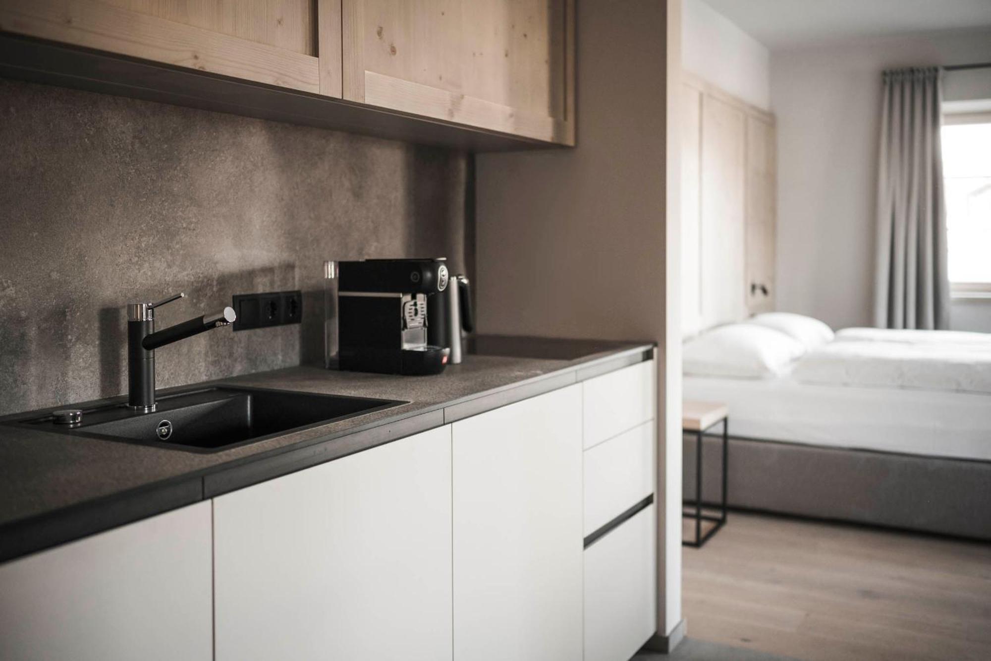 Hofergut Suites & Apartments Riscone Zewnętrze zdjęcie